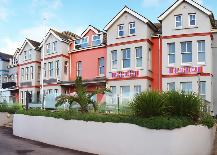 Tommy Jacks Beach Apartments